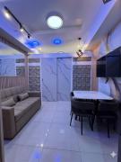 Cozy 1 Bedroom with Balcony near SM North EDSA