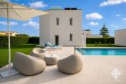 Villa Sàfira - Beach Luxury Retreat