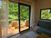 Modernes TinyHouse mit Klimaanlage in privater Atmosphäre