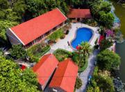 HoangLong Riverside Homestay