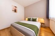 Prime Stay - Modern 1 Bedroom Apartment with AC & Balcony