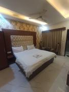 Taj Inn