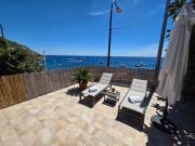 Apartment with terrace on the sea free parking