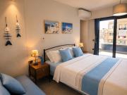 Athena Luxury Duplex-2BR 2Baths At the foot of the Acroplis and Parking available