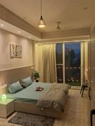 Cozy Balcony Studio near Medanta & Cyberhub