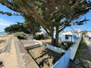 Charmante maison front de mer avec jardin