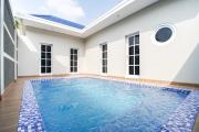 M Villa