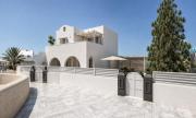 Top Oia