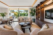 Luxury Golf Townhouse in Aloha with Pool & Garden