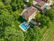 TENUTA SCHIAVON BARRERO 12, Emma Villas