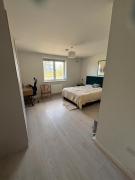 En-suite Double Bedroom Adamstown