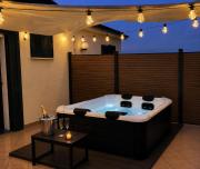 Luxury SantPeter Bike with hot tub