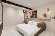 Top Ealing