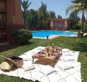résidence patio et jardin avec piscine 2chambres