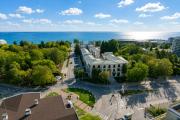 One-Bedroom Apartment with Garden View I