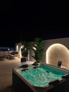Exclusive Penthouse with Jacuzzi
