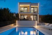Villa Silvio first row, heated infinity pool