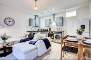 Stylish 2 Bed Flat in East London