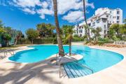 Jardines del Puerto - Brand New 2BD apartment with parking, wifi & pool