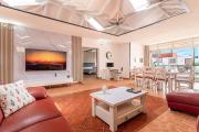 Top Antigua
