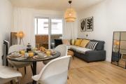 Salty Life · 2BR - Parking - 5min Walk to Beach