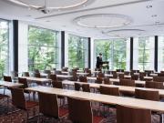 MÖVENPICK Hotel Hamburg City, historischer Wasserturm im Schanzenpark
