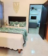 Estudio Privado a 3 cuadras de Gran Plaza y Bus a la Playa