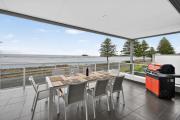 Top Encounter Bay