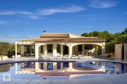 Villa Aveta by Abahana Villas