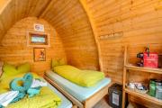 Simple Lake Pod with shared bathroom near Gstaad