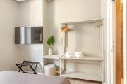 Vatican 3 Bedrooms and Private Home Sauna and Gym