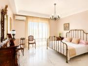 Elegant Double Bedroom with Private Bathroom near Pantanello Beach in Avola