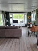 Camping de Zandhorst, Chalet Madera