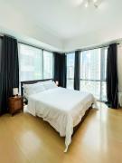 corner 1BR unit with city view Avant at The Fort