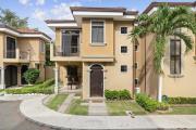 Tropical Retreat for 7 Near Coco Beach Pool Gated Community