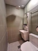 Rio Hotel-Hoegi Station, Subway Line 1