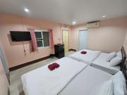 Top Hat Yai