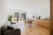 Luxury Apt with Harbor Views 2