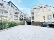 Breeze Residence Apartment