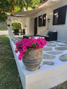 Top Sani Beach