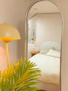 304Hongdae Station Area, Yeonnam, Hongdae Street, 15 Minutes from Itaewon, Single Accommodation, Fully Furnished