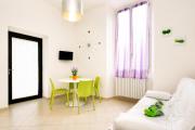 Bronzino 53 - with Free Private Parking
