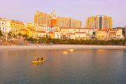 Signature Apartments by Sunset Host - Free Pool, Gym & Ocean - Fireworks view