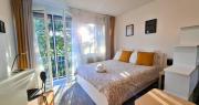 White Door Zagreb self check-in apartment with free public parking