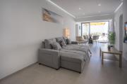 Top Paralimni