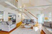 Top West Yarmouth