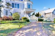 Top Vineyard Haven