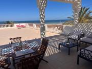 Villa moderne bord de plage, terrasse magnifique avec vue sur mer, Zarzis