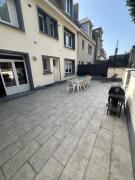 Appartement 50 mètres de la mer avec garage privé et terrasse
