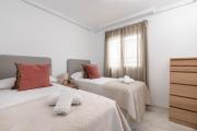 Bright Pool Apartment Torremolinos